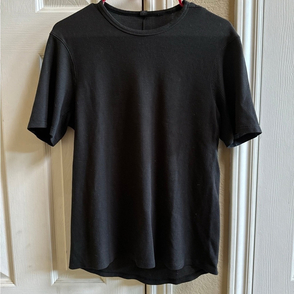 Lululemon Athletica Black Short Sleeve Tee